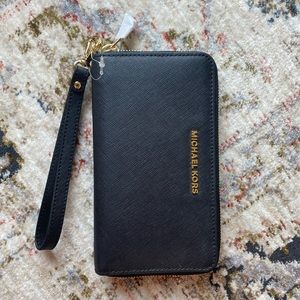 NWT Michael Kors Jet Set Travel Smartphone Wallet